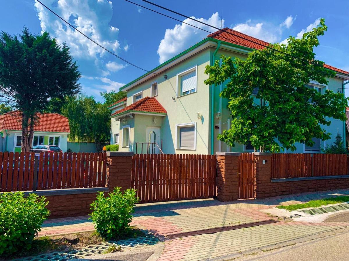 Airport Jazmin Guest house